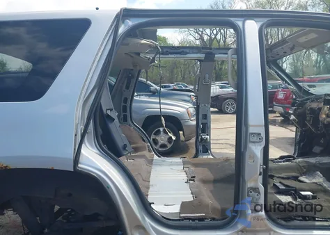 2011 GMC Yukon Denali из США, поврежденный, VIN 1GKS2EEF0BR174702